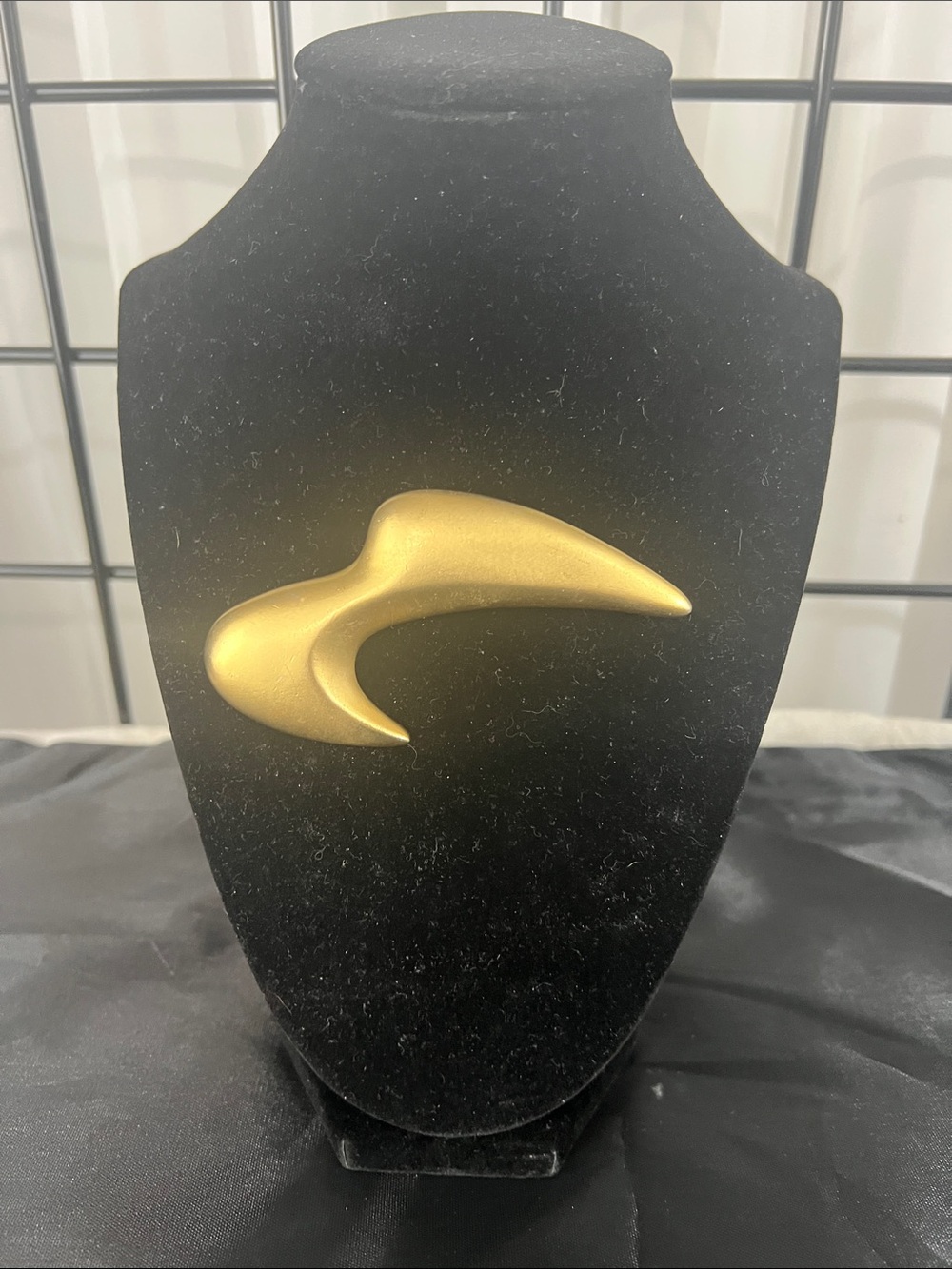 Source Unknown Gold Abstract Brooch - Picture 3 of 4